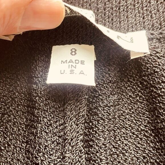 St. John Collection Separates Knit High Rise Shorts - Picture 4 of 8